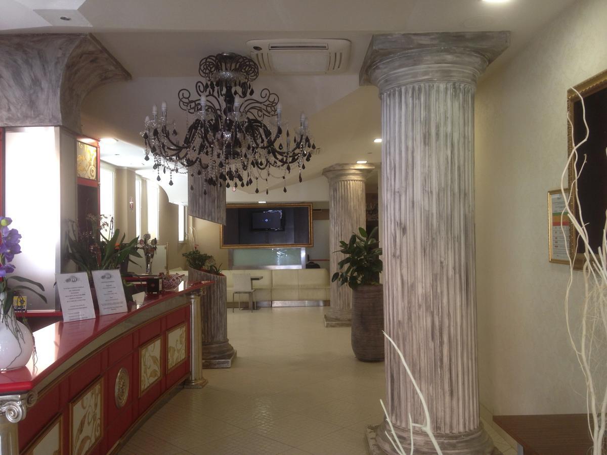 צ'סנטיקו Hotel In מראה חיצוני תמונה